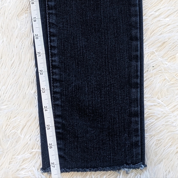 ⭐BOGO Mango rough hem mid rise jeans - Picture 5 of 8
